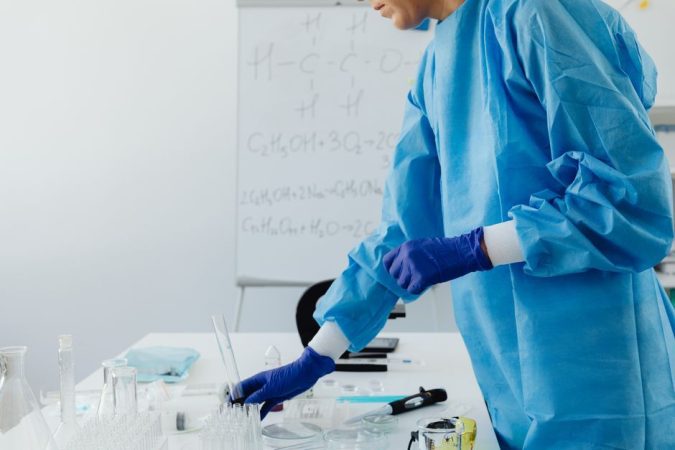 Báo Giá Dịch Vụ Gia Công Mỹ Phẩm Trọn Gói: 7 Khoản Chi Phí Cần Hỏi Rõ Khi Đặt Hàng